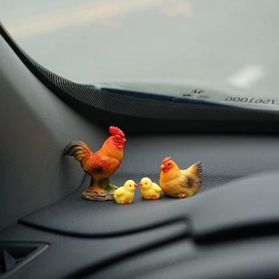 "A Corner of Good Luck and Prosperity" Car Interior Decoration Ornament, Creative and Warm Little Chicken for the Dashboard