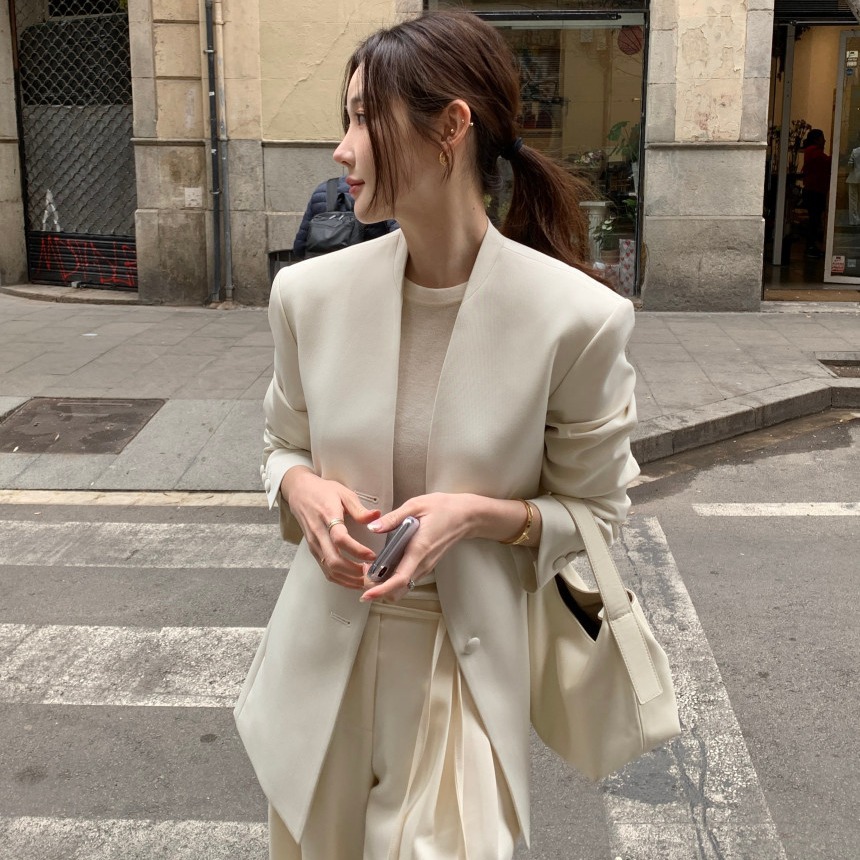 Korean High-End White Small Suit Jacket for Women 2025 Spring and Autum New Style Small Suit with Super Good Looks and Elegant