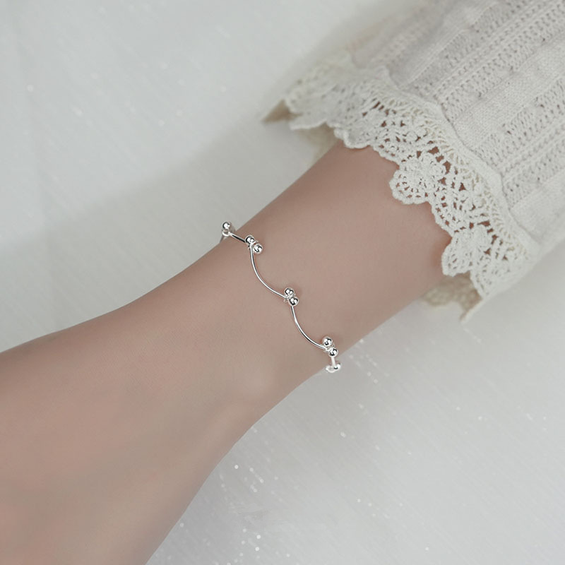 Korean fashion peas knot bracelet female ins niche design sense to send girlfriends bracelet 2022 new jewelry Korean fashion peas knot bracelet female ins niche design sense to send girlfriends bracelet 2022 new jewelry