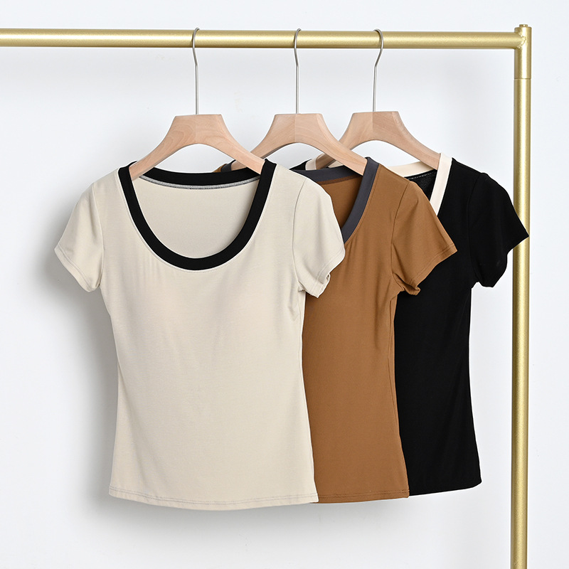 Spring summer top with cups with a round collar