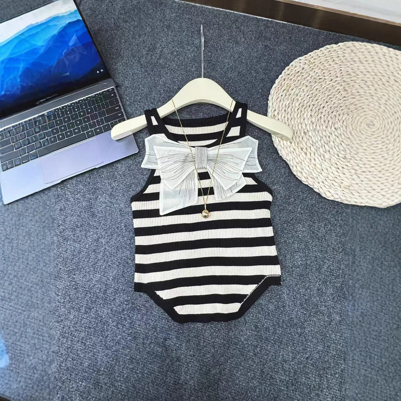 Actual Shot of Hangzhou Sijiqing's New Striped Ice Silk Summer Knitted Vest for Women with Bow Slimming Look Sleeveless Top
