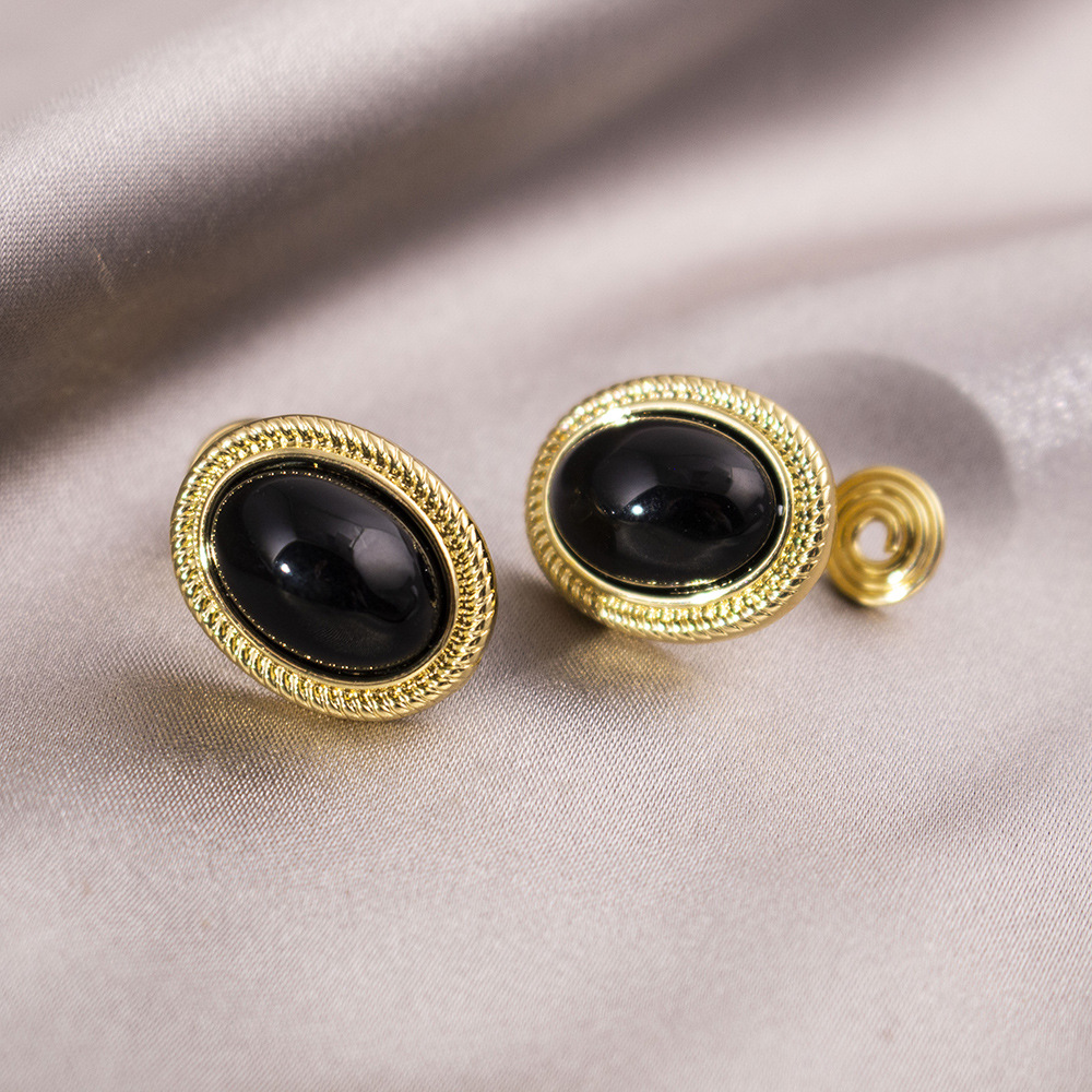 Lujo ligero, incienso pequeño, placa de incienso para mosquitos, pinzas para las orejas, pendientes de nicho para mujeres sin orejas perforadas, pendientes simples, compactas y versátiles de Yiwu al por mayor