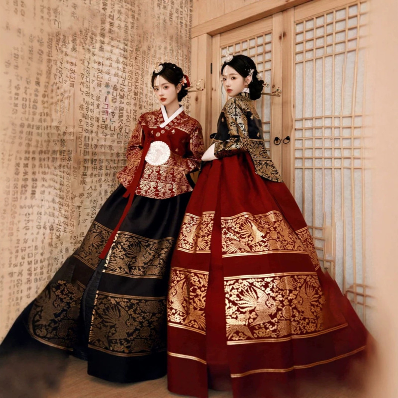 New Popular Korean Yantai Princess Court-Style Hanbok Korean Ethnic Elegant Dress for Travel Photography New Popular Korean Yantai Princess Court-Style Hanbok Korean Ethnic Elegant Dress for Travel Photography