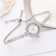 2024�����¿�r����÷����Ůʿ����朱�Ů��ʯӢ�����Q�������l