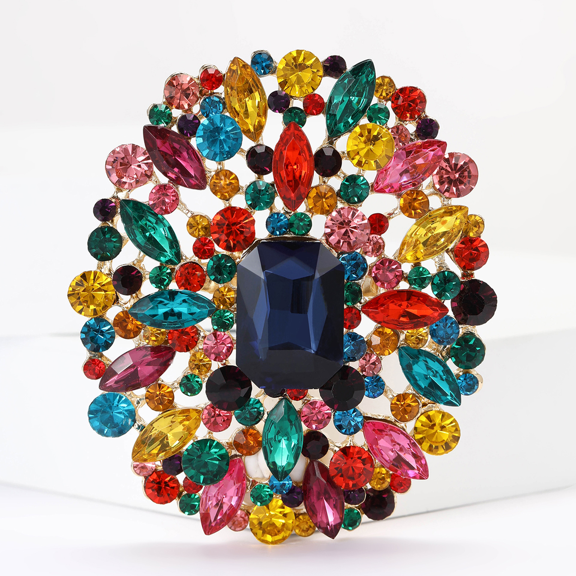66g Weight Rhinestones Inlay Material Brooches Classification Business, Date, Cocktail Party Occasion Alloy Material Geometric Pattern All Seasons Season Women's Gender Retro Style Retro Pin Geometric Alloy Rhinestones Women's Brooches 6
