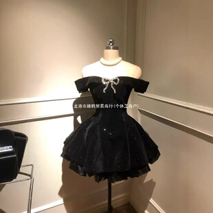 С���ձ��L����һ�ּ繫��ȹ����s��С��ȹ���W�����B��ȹŮ