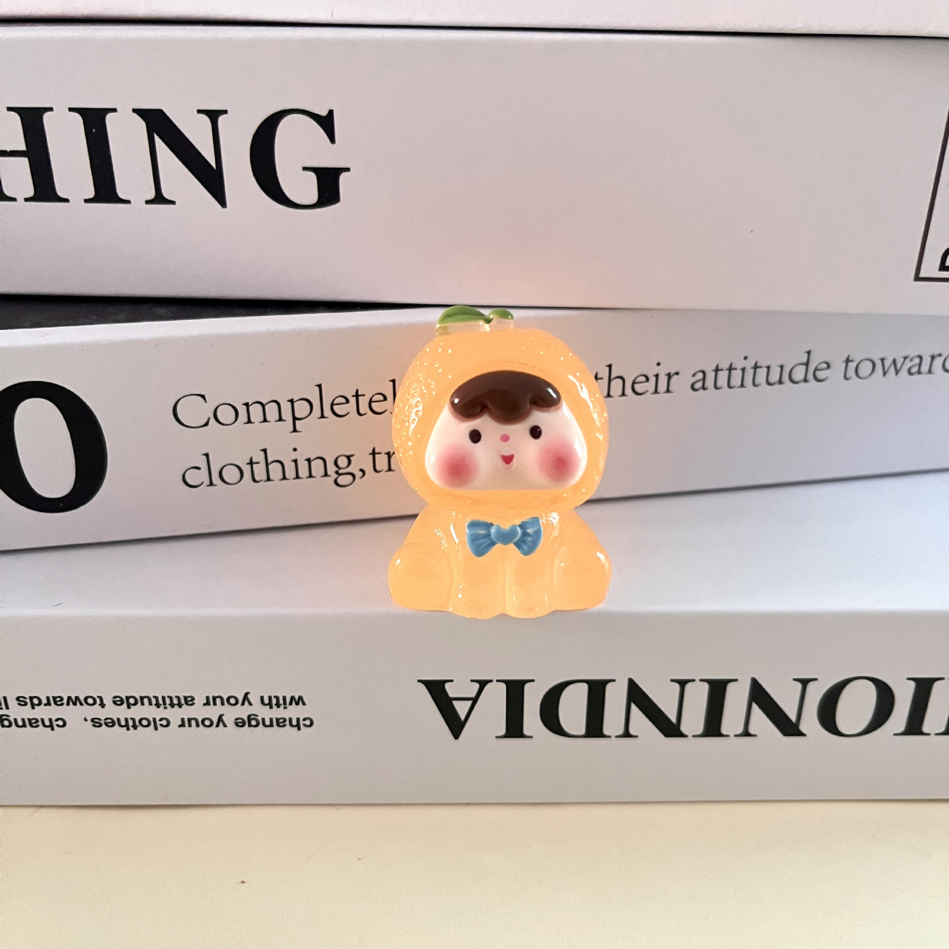 래커 빛나는 오렌지