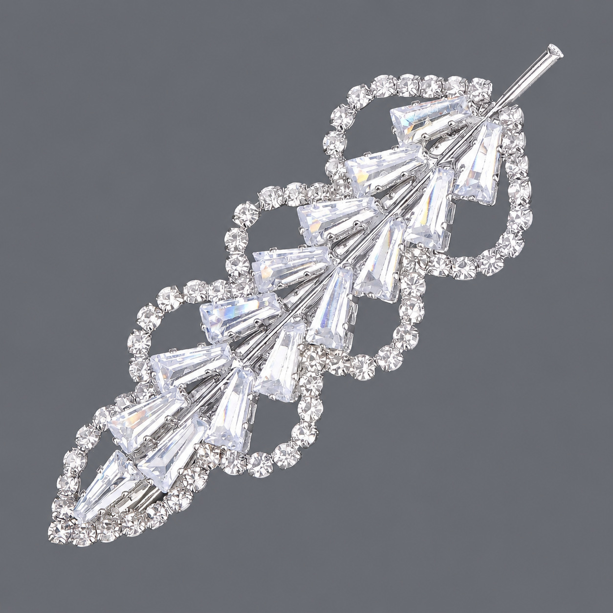 Horquilla de zirconio de lujo ligero europeo y americano con incrustaciones de diamantes, pinza de pelo de alta gama para mujer, suministro mayorista transfronterizo directo de fábrica.