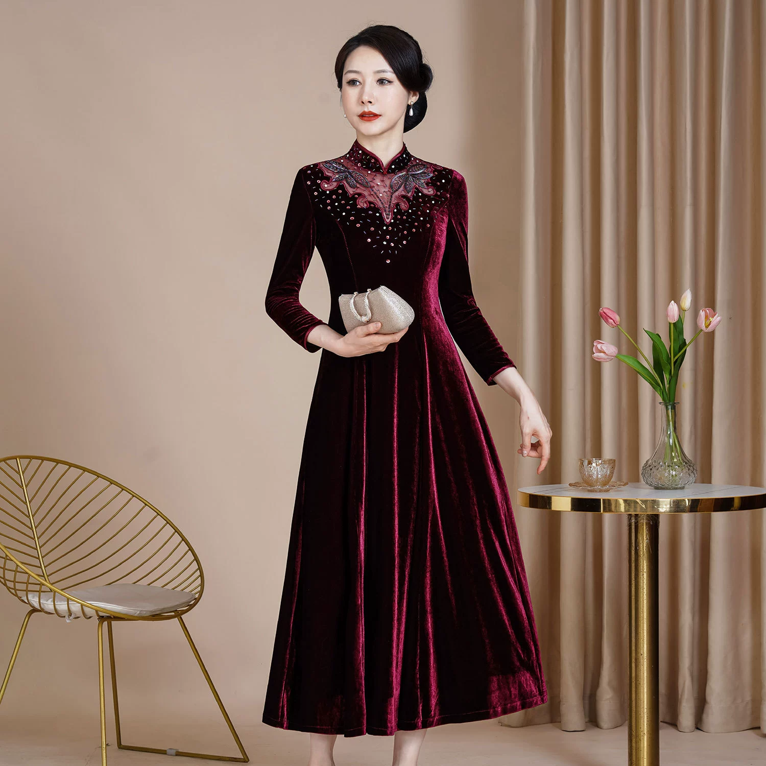 Шэньчжэньское улучшенное платье-ципао в новом весенне-осеннем стиле, бархатное, для свадебных банкетов, для женщин среднего возраста, ретро, с пышной юбкой, цельное, оптом