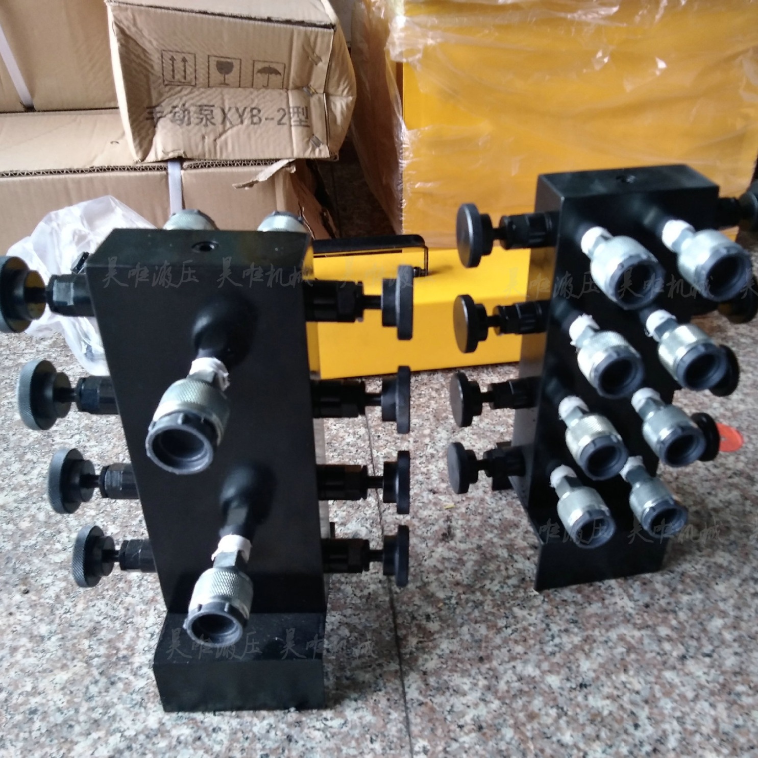 现货正品一出四阀三通分配阀配套千斤顶油管使用终身服务同步阀