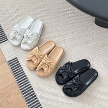 ߶ŮЬ2025¿СLƽכЬŮ⴩һ֎¶ֺɳЬ