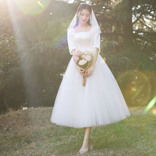 Small Light Wedding Dress 2025 Autumn and Winter New Bride French Simple Hepburn Style Going Out Veil Super Fairy Elegant Dress