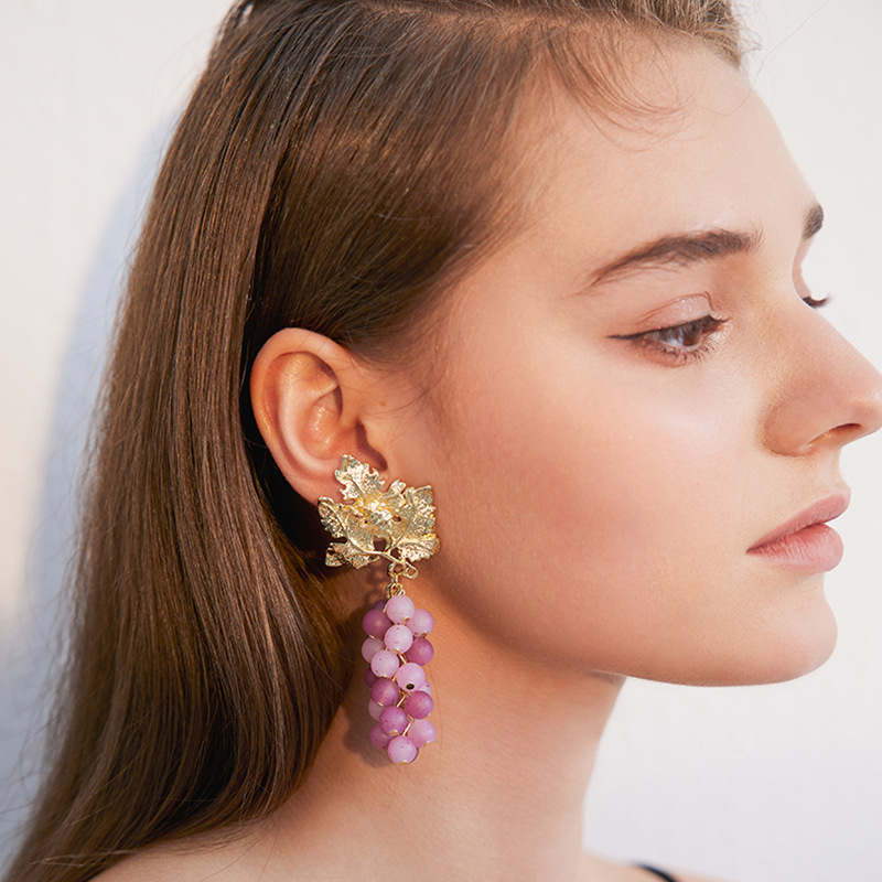 Cute Three-dimensional Simulation Grape Earrings European And American Fashion Fruit Earrings display picture 8