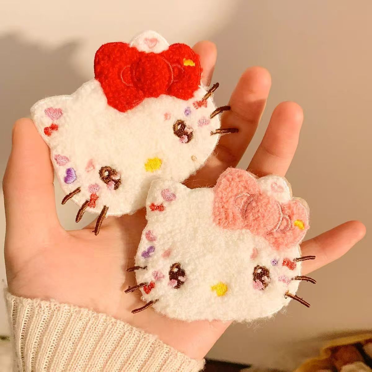 Cute and sweet embroidered KT magic sticker for fixing bangs, makeup, and facial cleansing – a perfect gift for elementary school students and a lovely accessory for young girls