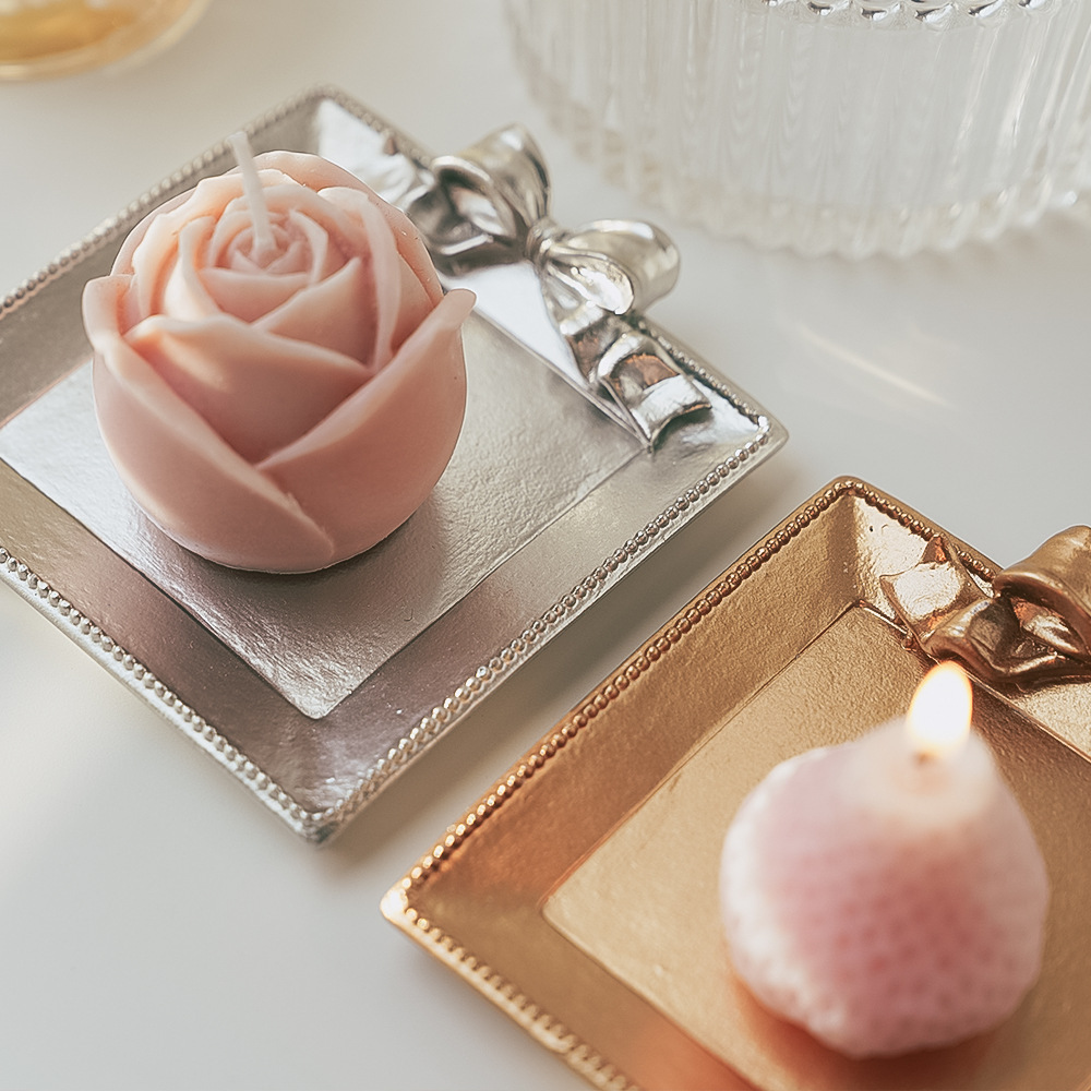 Ins香薫ろうそくトレイベースデスクトップクリエイティブ収納装飾容器軽贅沢レトロ円形燭台置物