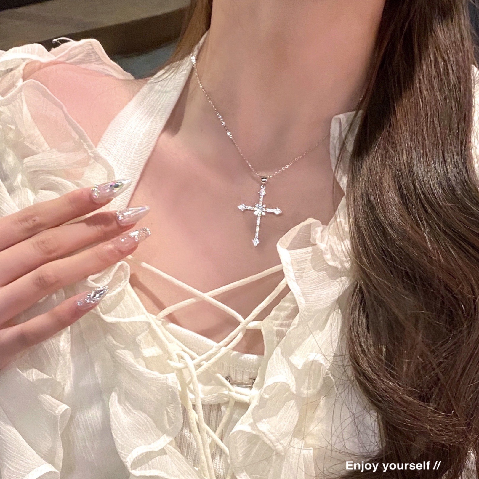 Necklace with zircon, high-end