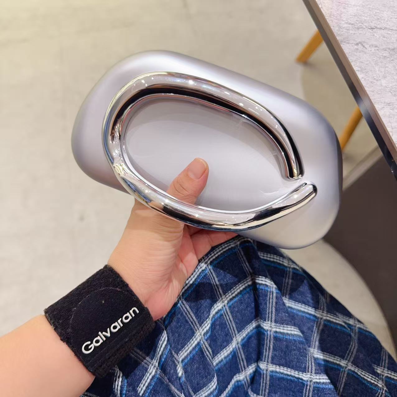 Europa y América tendencia transfronteriza bolsa de cena ligera de lujo bolsa acrílico cadena metal para llevar un solo hombro bolso de mano ropa de noche