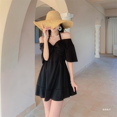 プラスサイズワンピース水着女性温泉水着卸売水着女性の保守的なカバー腹痩身新しい水着