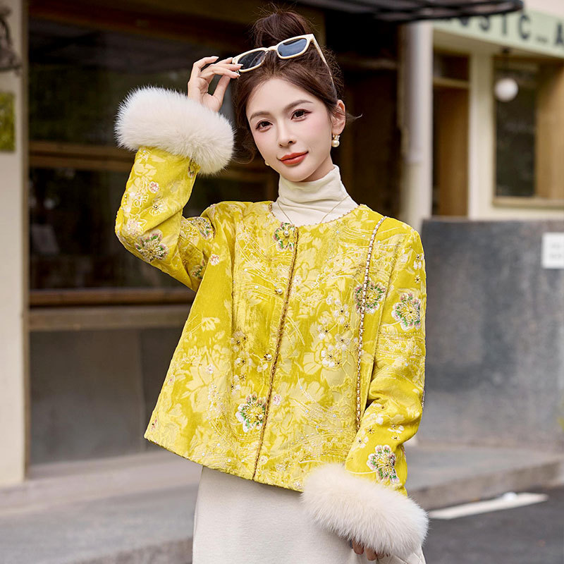 Real Fox Fur New Chinese Style Super Nice Light down Jacket Women's Short Winter 2025 New Style Popular This Year Slimming Look