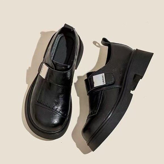 Zapatos de mujer de suela gruesa zapatos de cuero negro primavera 2026 nuevo estilo francés retro estilo universitario velcro zapatos de suela gruesa Lefour
