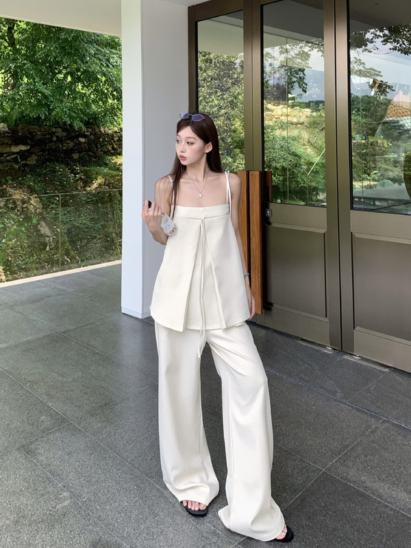 女性用ニッチノンコリジョンスーツ、夏のバックレスチューブトップサスペンダー、韓国風シックな新しいフロアレングスワイドレッグパンツの完全なセット|undefined