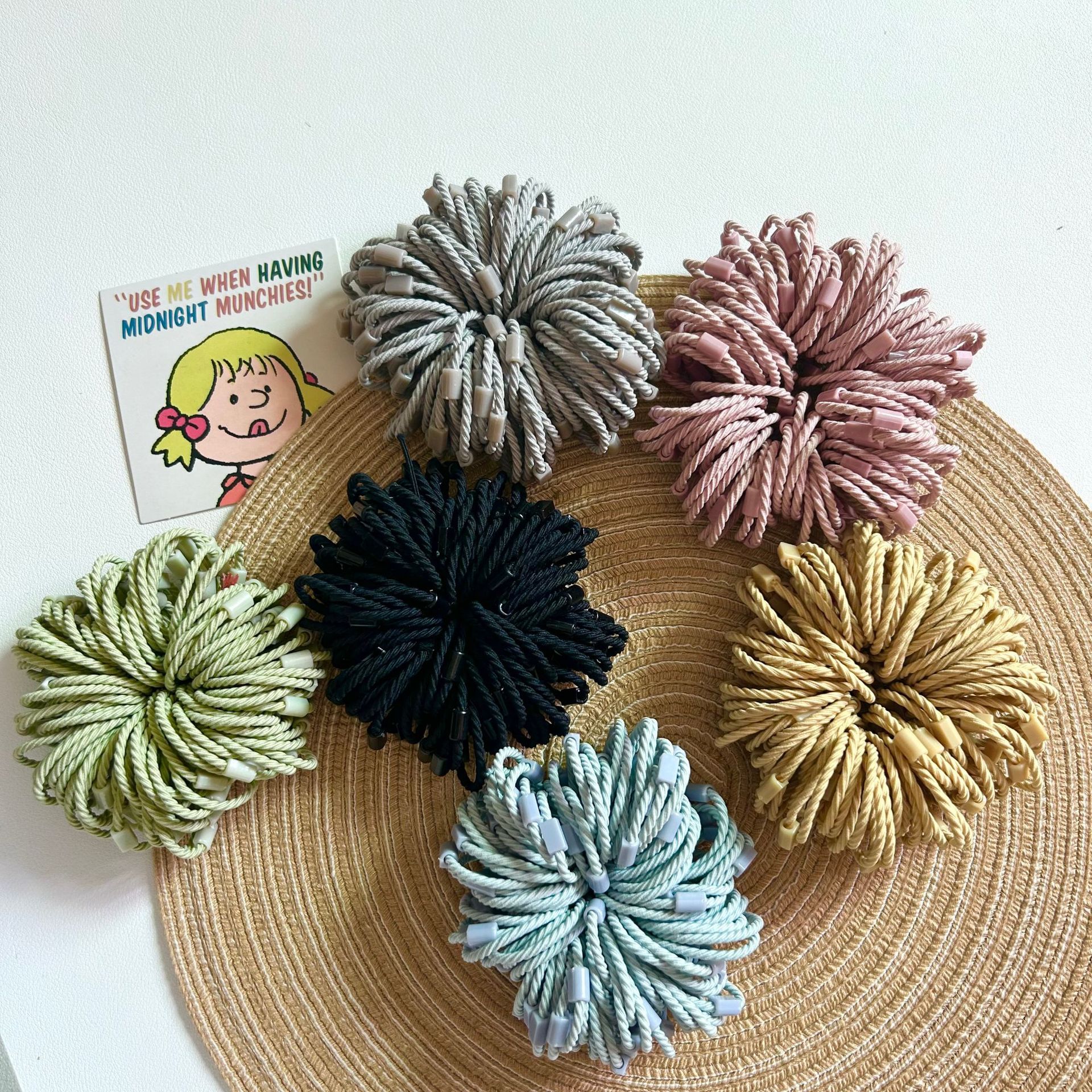 Cuerdas de cabeza simples correa de goma pequeña hebilla diy anillo de cabello niña pequeña cuerda de cabello colorida de alta elasticidad adornos para el cabello