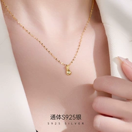 戒指;耳钉;手链
