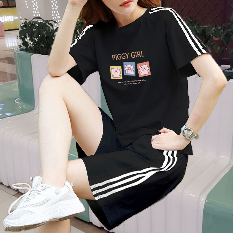 검은 색 정장 아기 돼지 3마리