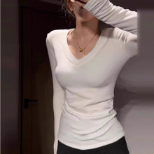 2025新款高级感修身v领德绒内搭打底衫女秋冬季加绒加厚保暖上衣