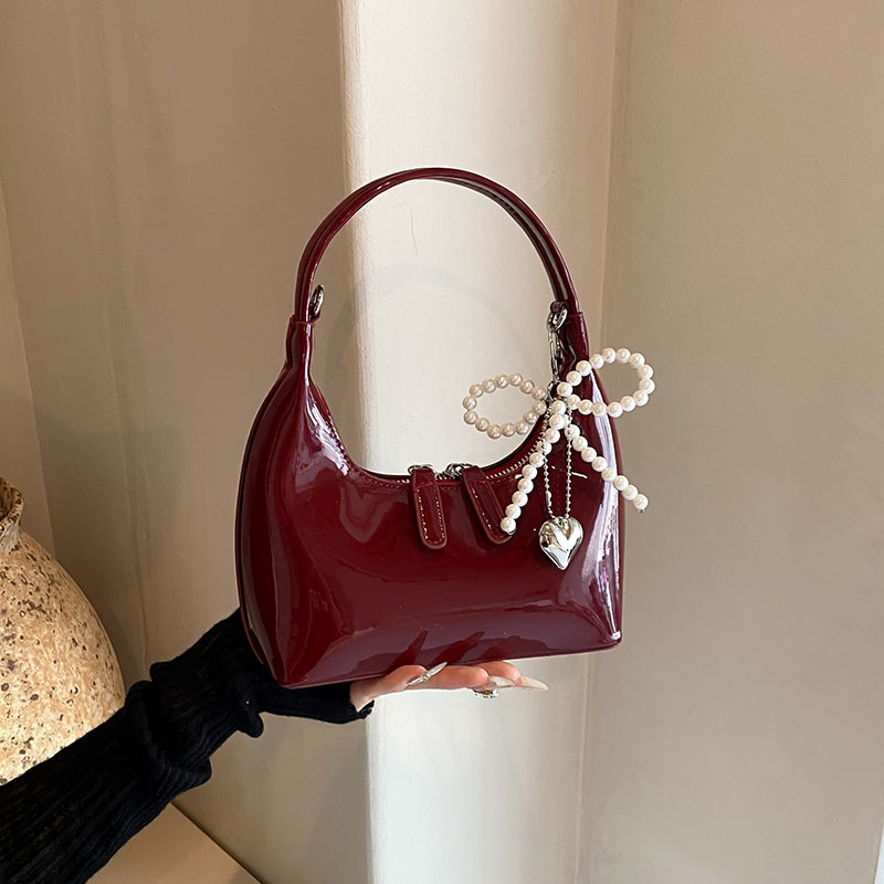 2026 New Style Underarm Bag for Women, High-End Glossy Shoulder Bag, Niche Design, Versatile Summer Handbag and Crossbody Bag