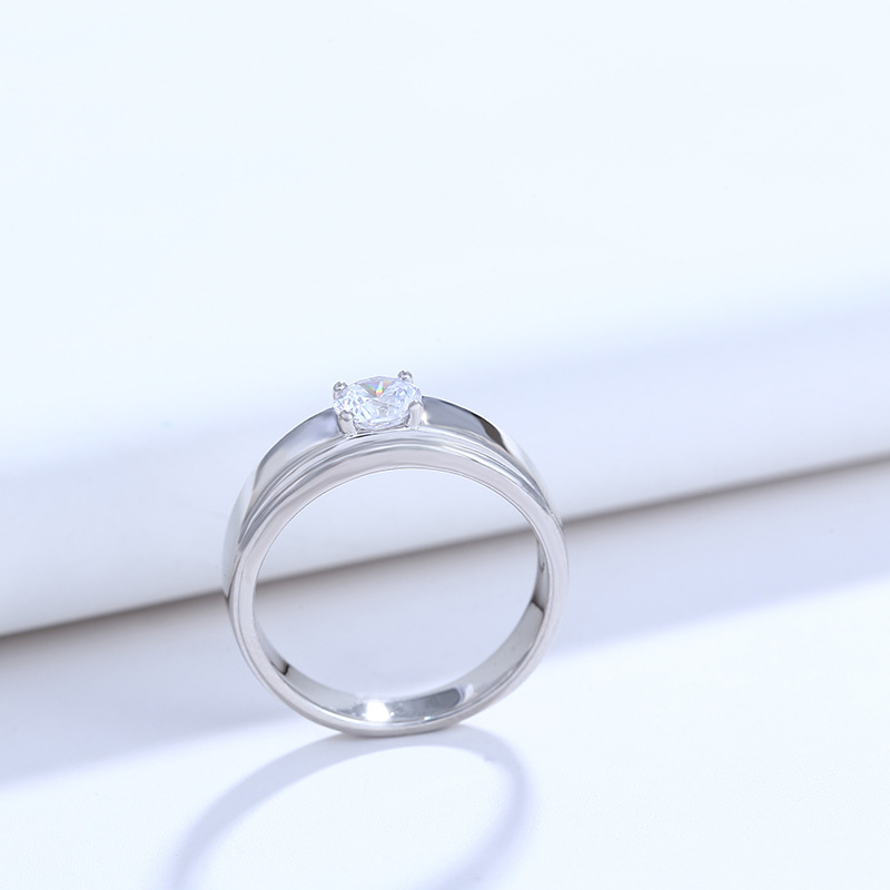 Anillo de bodas de oro blanco de la joyería de Xuking fuente fabricante anillo de piedras preciosas artificiales simple anillo de bodas de cuatro garras para las mujeres