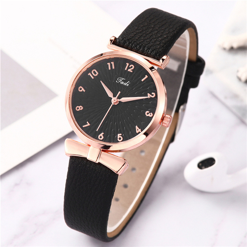Quartz Movement Elegant Simple Style Argyle Buckle Quartz Watch Women's Watches