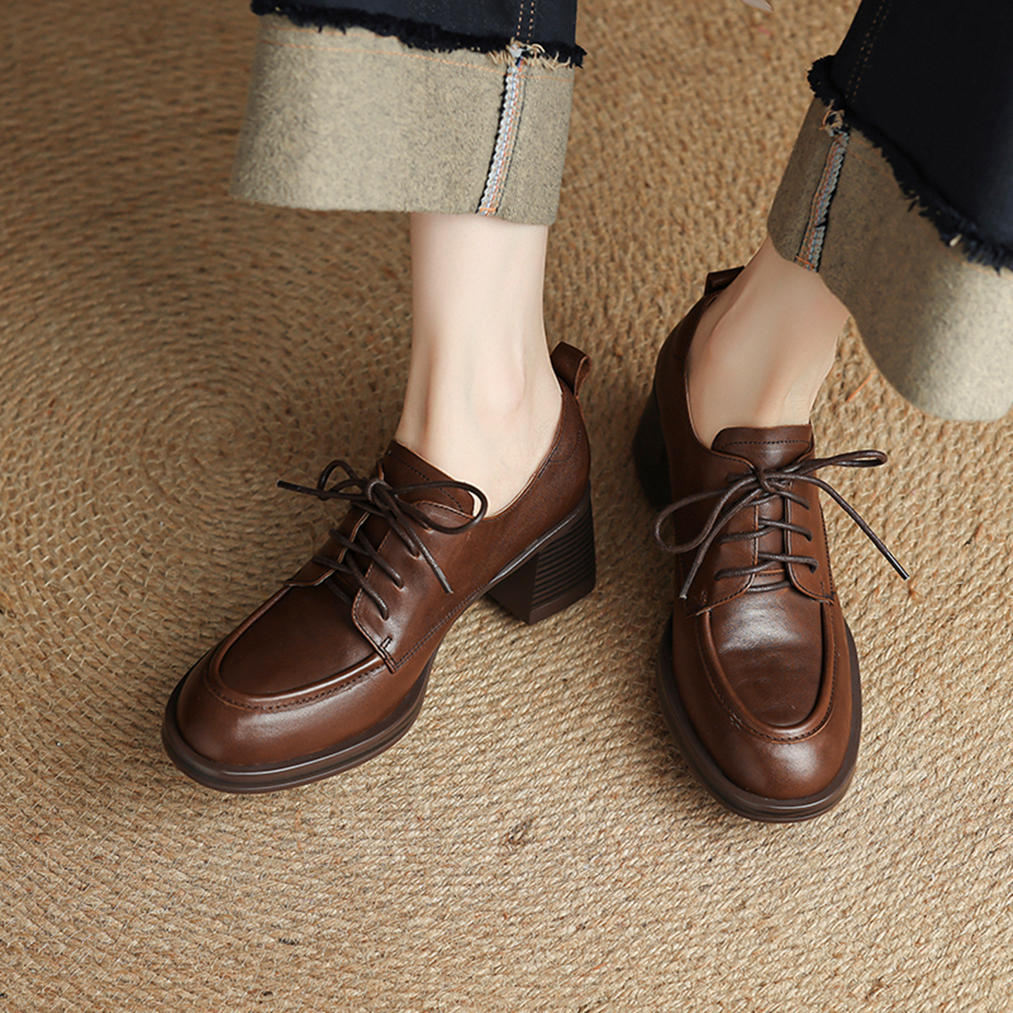 Giày cao gót nữ mũi tròn bít da bò, gót 7,6 cm, buộc dây, phong cách retro — Chiều cao gót màu nâu 7.6cm chi tiết 6