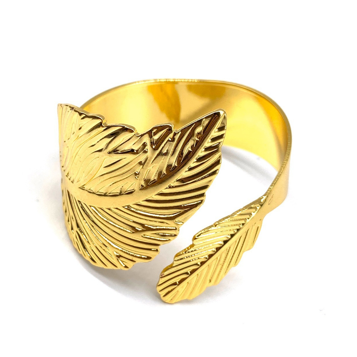 Anillo de toalla de hotel de alta gama Anillo de servilleta de hoja dorada Anillo de servilleta de metal Hebilla de tela de boca Anillo al por mayor