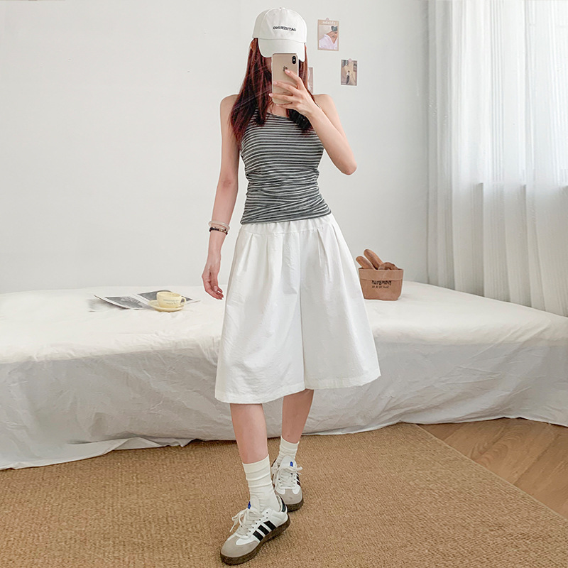 White ice silk wide-leg shorts for women, summer thin high-waisted hip-covering A-line skirt-pants, loose casual knee-length shorts White ice silk wide-leg shorts for women, summer thin high-waisted hip-covering A-line skirt-pants, loose casual knee-length shorts
