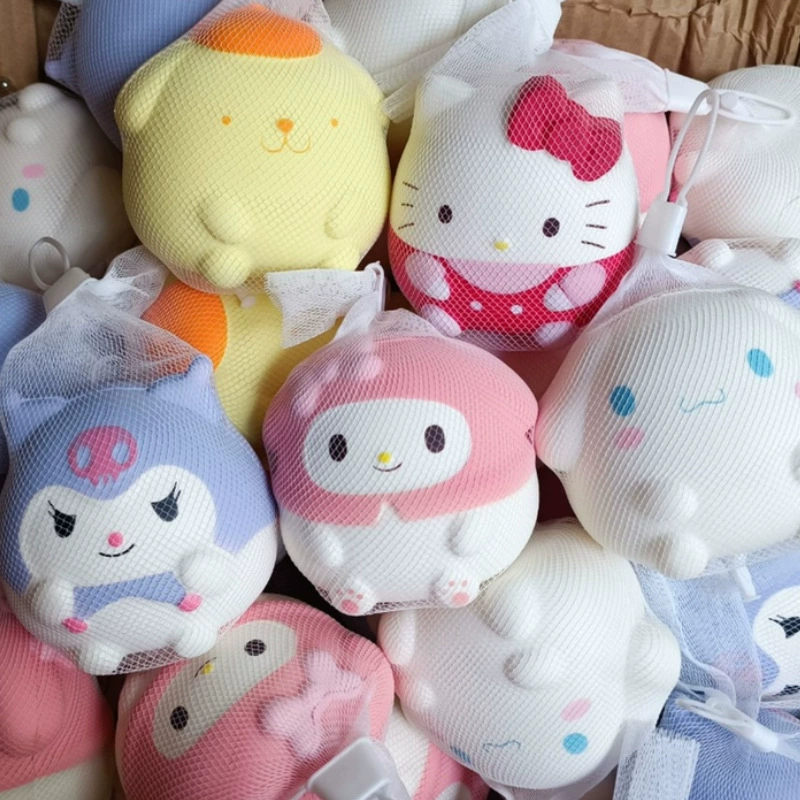 Подлинная сетчатая сумка Sanrio щепотка, разжимая игрушку, медленно отскочила, чтобы выпустить декомпрессионный артефакт