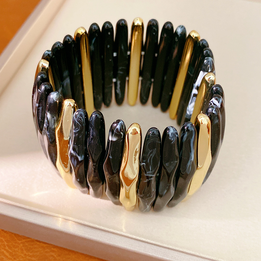 Pulsera acrílica de cuerda elástica teñida de acrílico ligera de lujo nicho pulsera de alta sensación de estilo europeo y americano temperamento de personalidad joyería image 9
