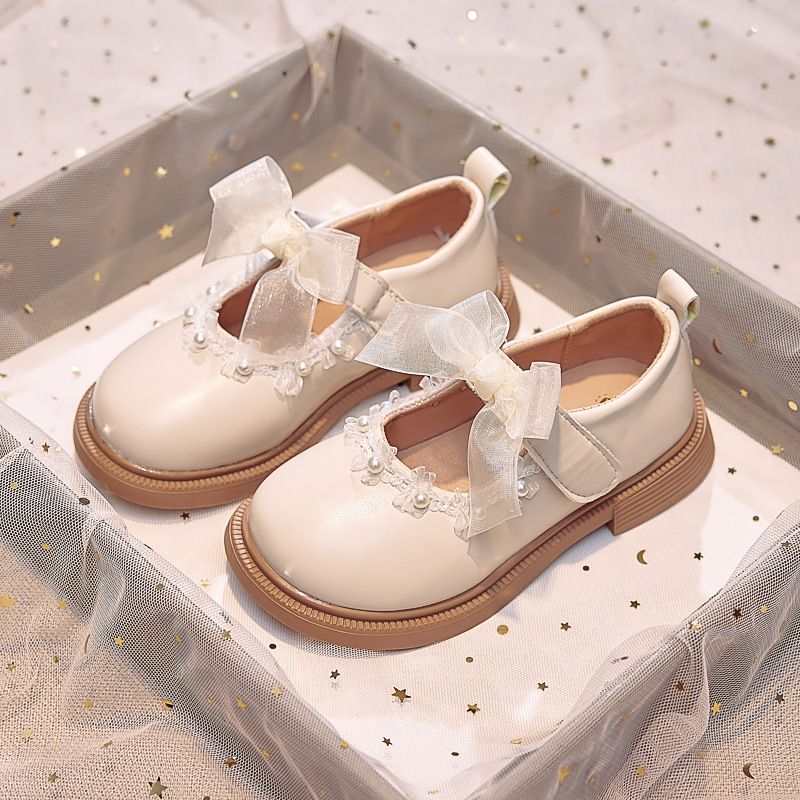 Zapatos de cuero de niñas arco zapatos de princesa de perlas 2025 otoño nuevos zapatos para niños zapatos de suela suave zapatos de espectáculo de niñas image 3