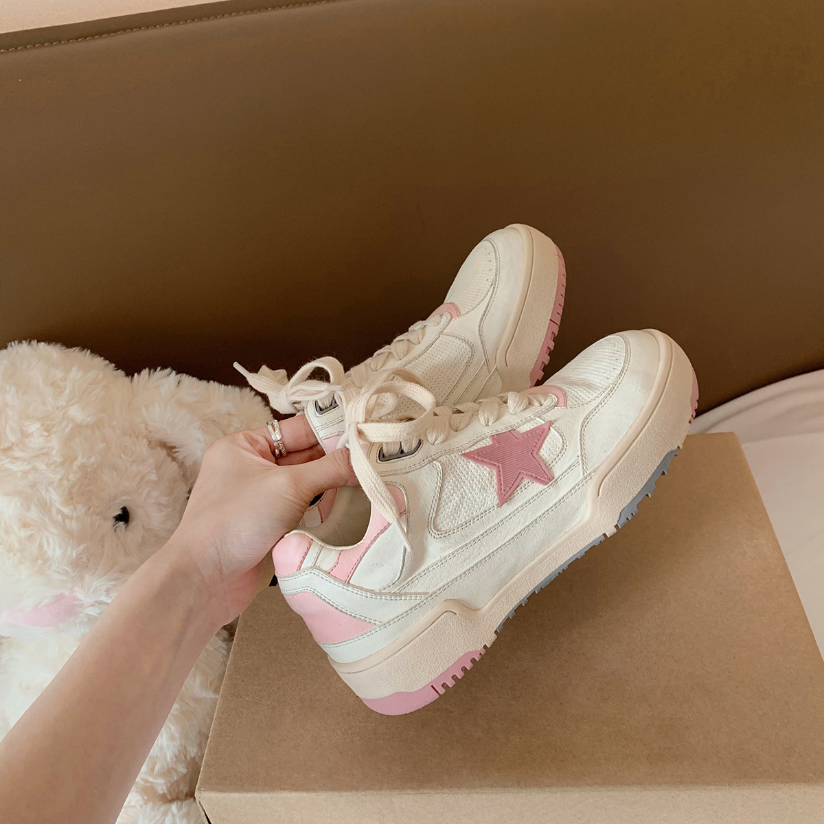 Estilo universitario estrellas viejas zapatos blancos 2025 primavera nuevos zapatos deportivos mujer cuero plataforma zapatos casuales para correr
