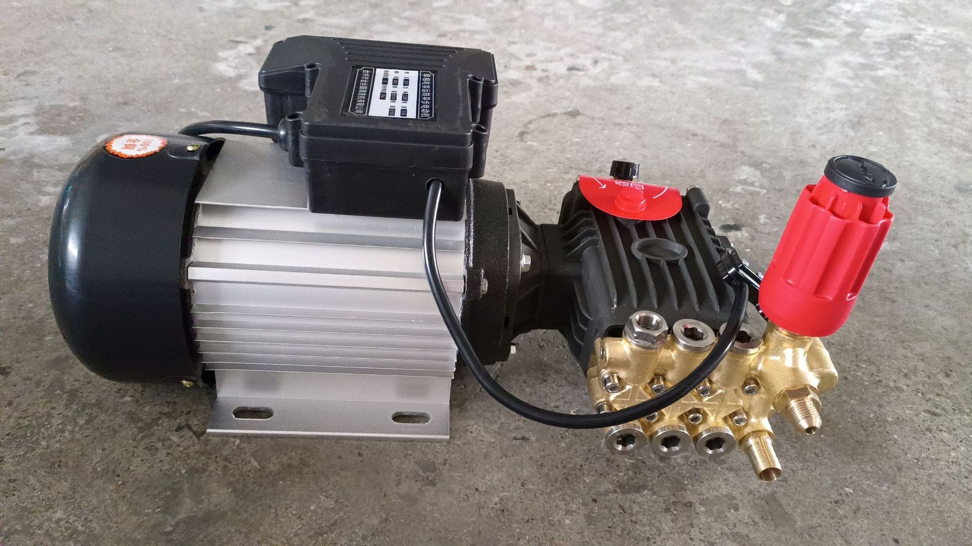 直销高压清洗机自助洗车机器投币刷卡设备配套全铜大功率电机泵头