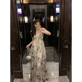 中国风新中式不规则吊带上衣2025夏气质水墨花纹半裙海边度假套装