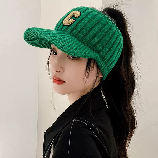 Fashion C letter knitted peaked cap women's autumn and winter warm cold-proof sports casual thin face wool hat wholesale