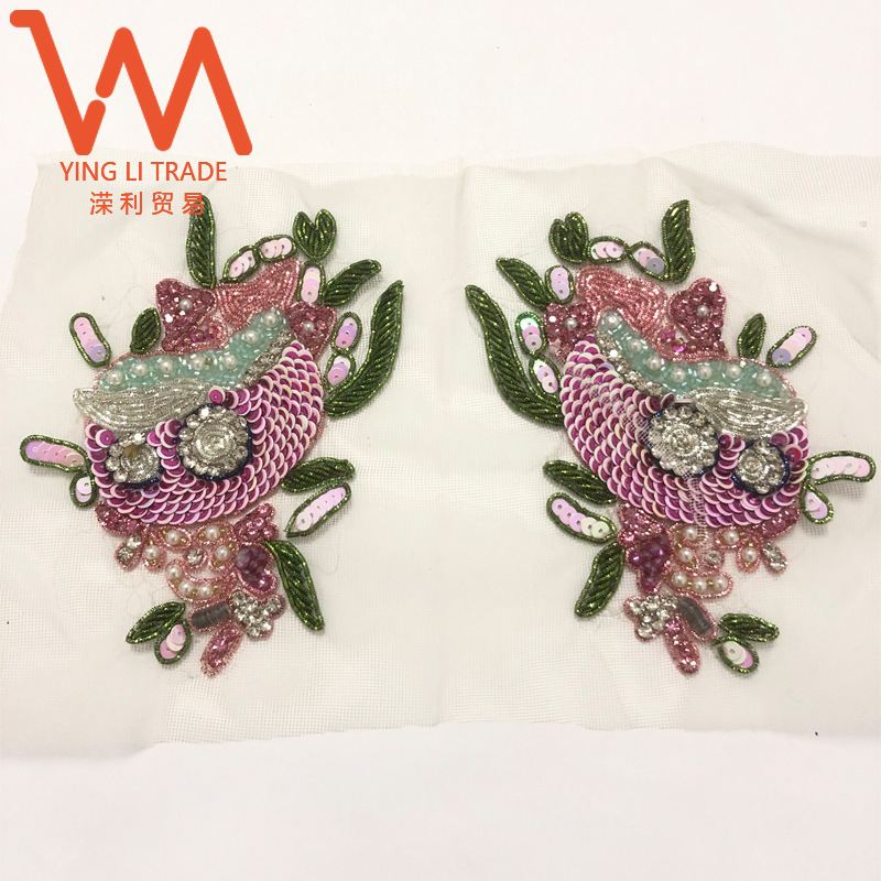 Indian Silk Embroidered Lace Badge Xiuhe Clothing Mother's Clothing Classy Wedding Dress Chinoiserie Wedding Dress Gold Floral Pattern