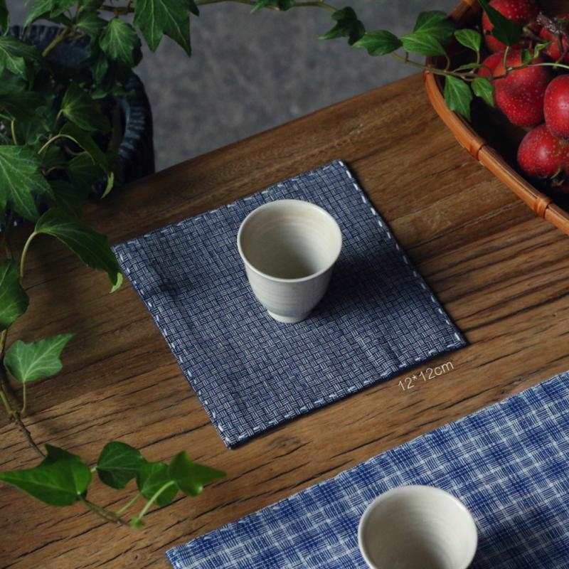 卸売りの手は古い粗布を作ってシンプルにします。|undefined