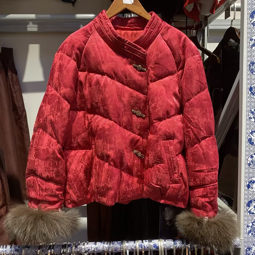 New Year's Red down Jacket Short Winter New Style Women's New Chinese Tang Suit Thickeneded Warm Fox Fur Detachable Sleeves