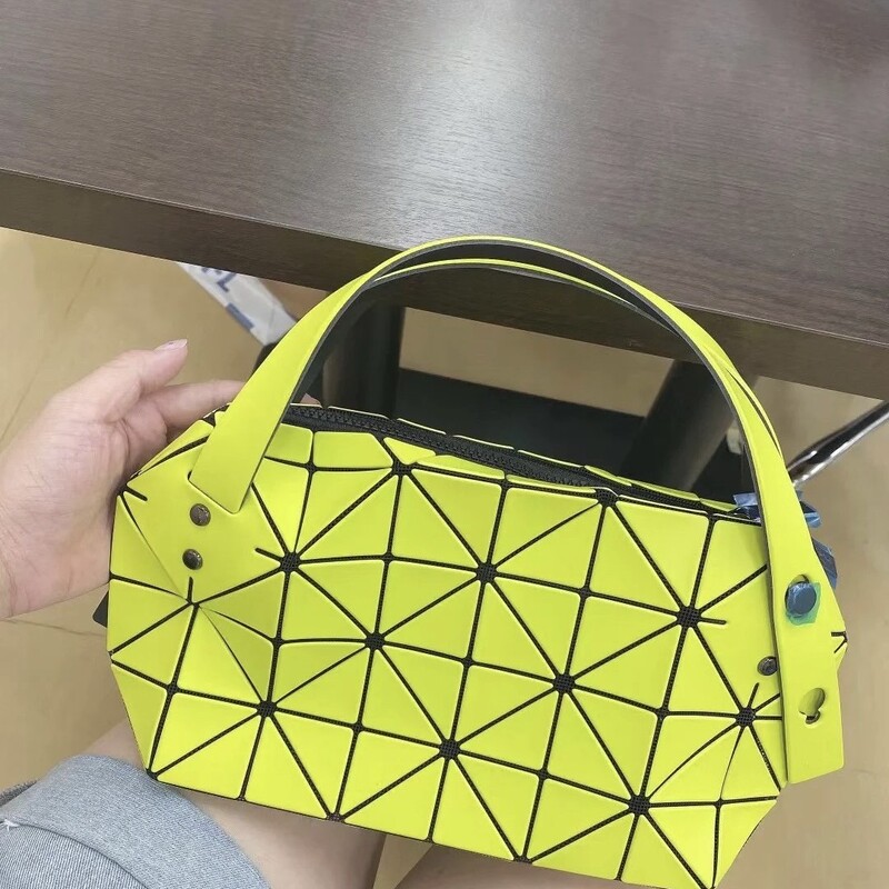 Japanese Original Women's Quilted Boston Dumpling Bag Shoulder Crossbody Underarm Pillow Bag Fashion Versatile