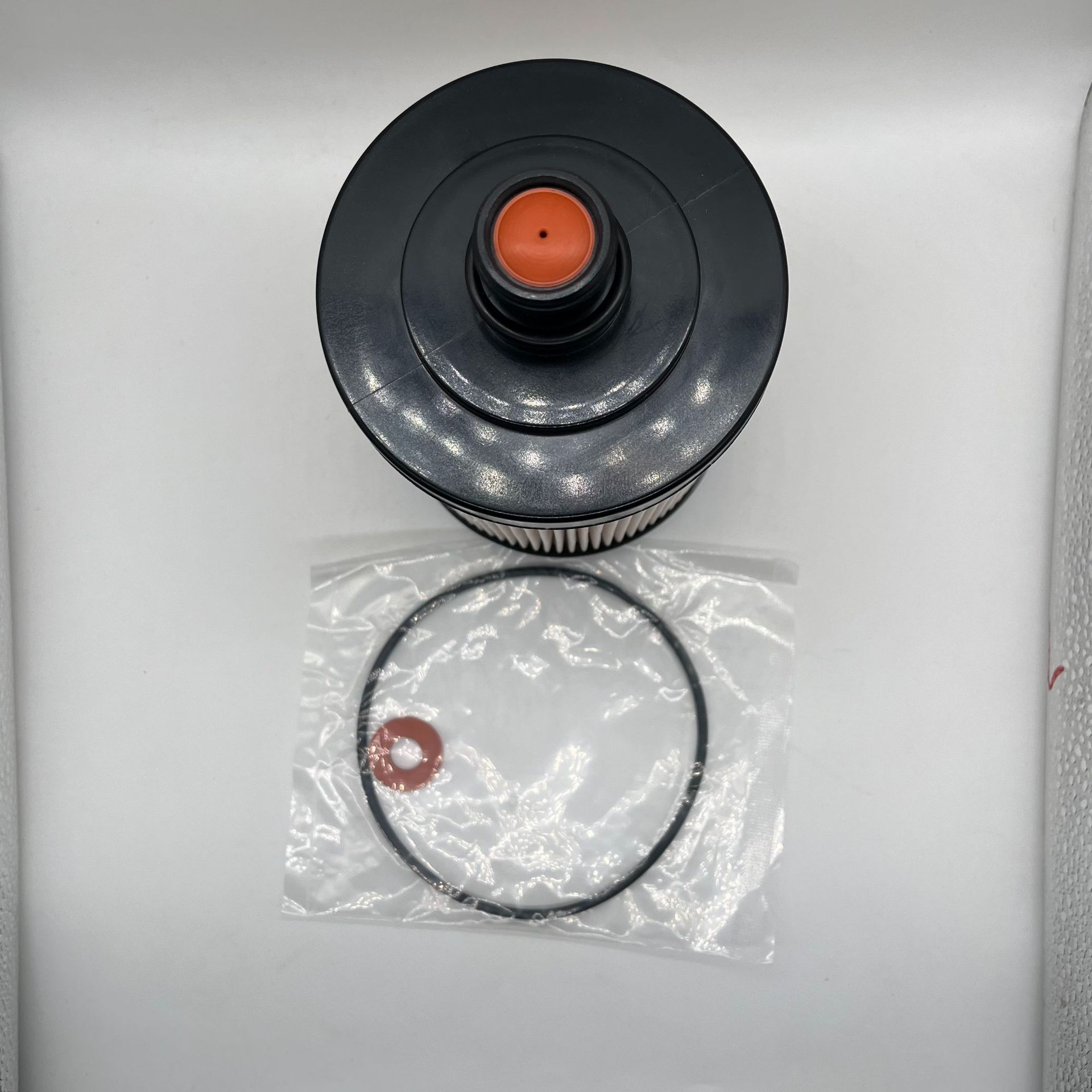 Diesel Fuel Filter L111000000801 Uf0666-007 Diesel Filter Compatible with Foton National Vi