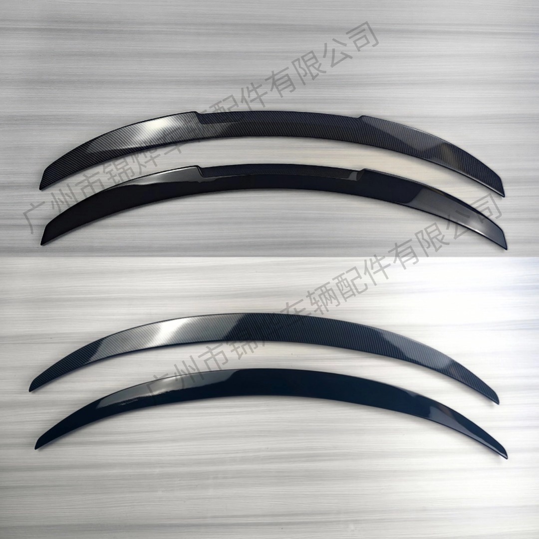 Suitable for 2007-13 BMW 1 Series E82/88 modified rear spoiler, rear trunk lid, fixed air pressure wing, and deflector
