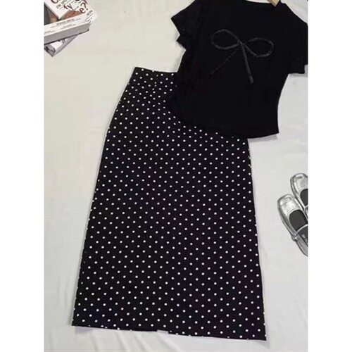 A stylish summer outfit set featuring a bow tie T-shirt top, polka dot mini skirt, and a slimming, youthful, and trendy women's set.