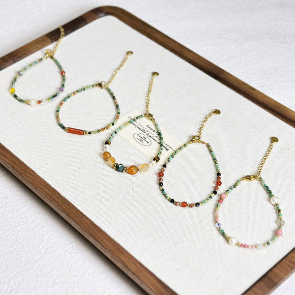 Retro organic small design turquoise beaded bracelet natural stone…
